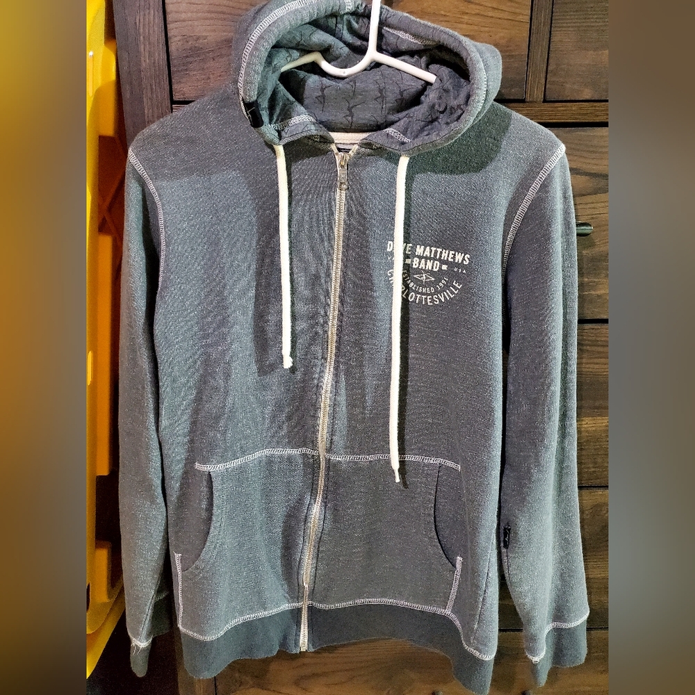 Dave Matthews Band gray Hooded zip-up sweatshirt, size small